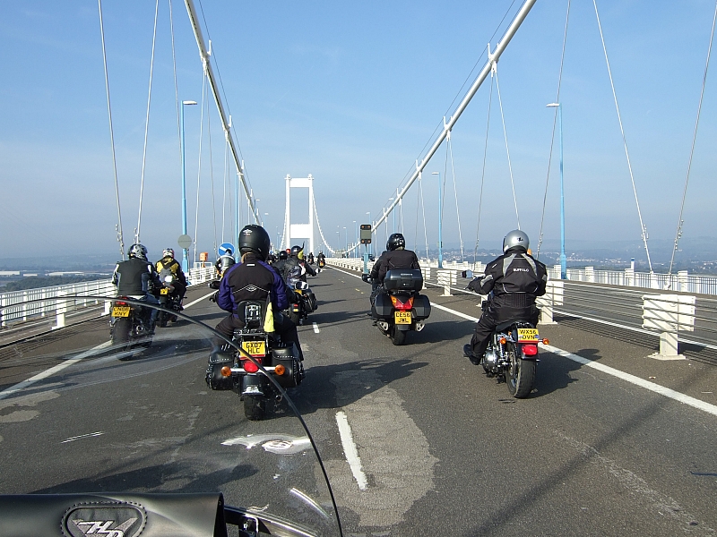 [Hoggin the Bridge 07 081.jpg]