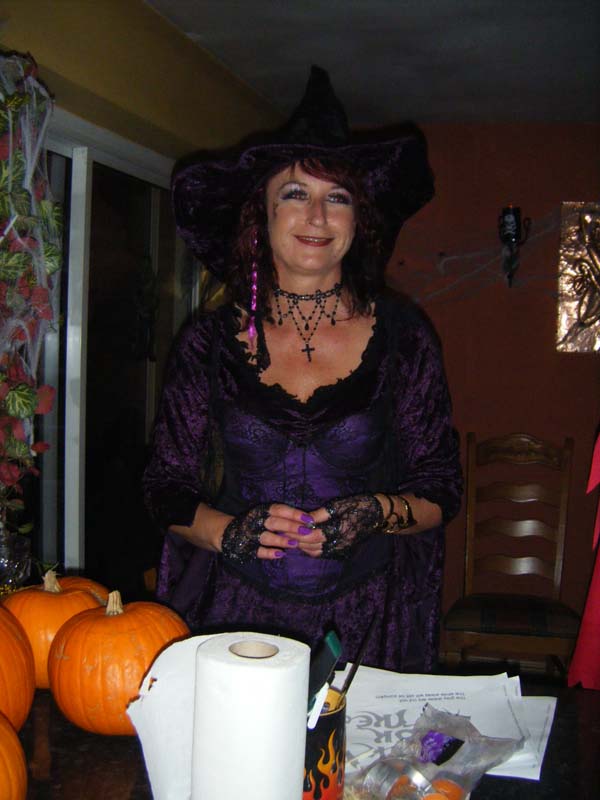 [halloween 2010 028.jpg]