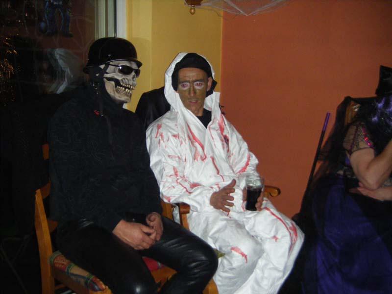 [halloween 2010 039.jpg]