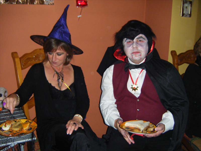 [halloween 2010 041.jpg]