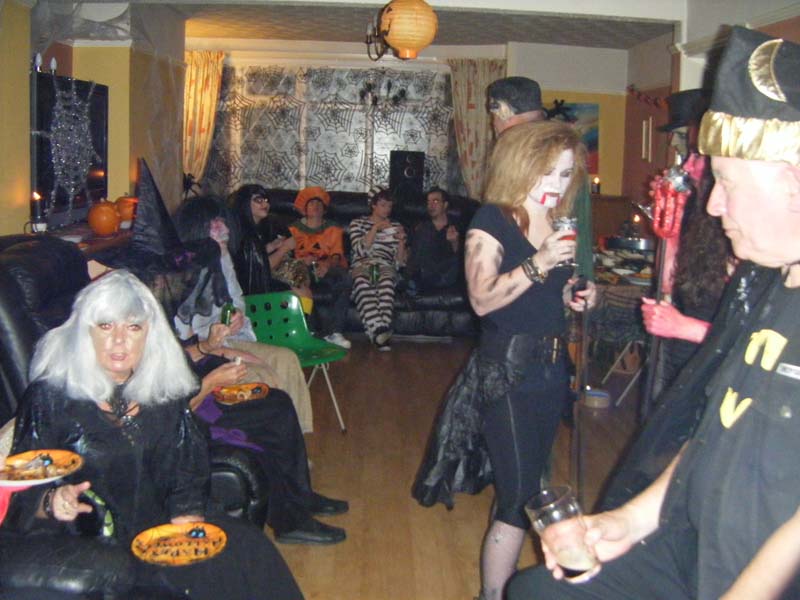 [halloween 2010 044.jpg]