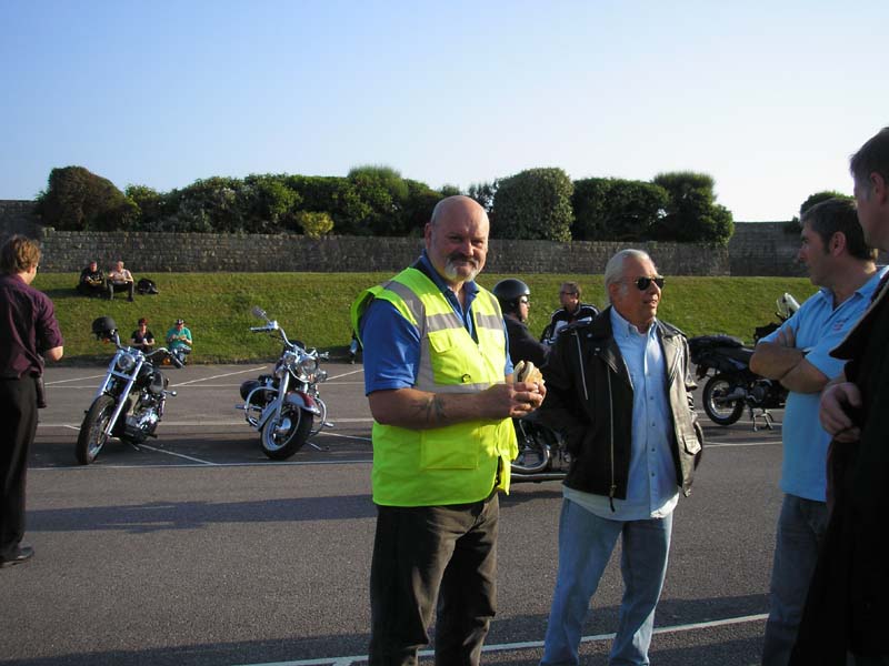 [bike night june 005.jpg]