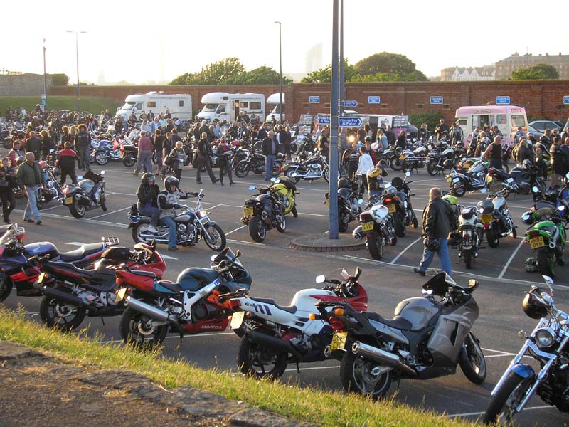 [bike night june 012.jpg]